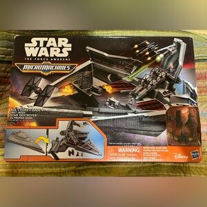 Star Wars - The Force Awakens MicroMachines - 1st Order Star Destroyer Play set